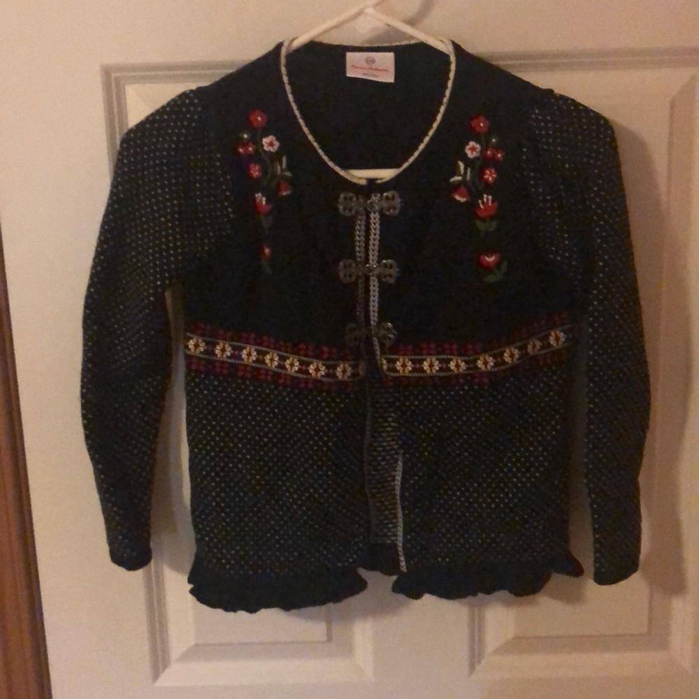 Hanna Andersson girls sweater size 130 Color black